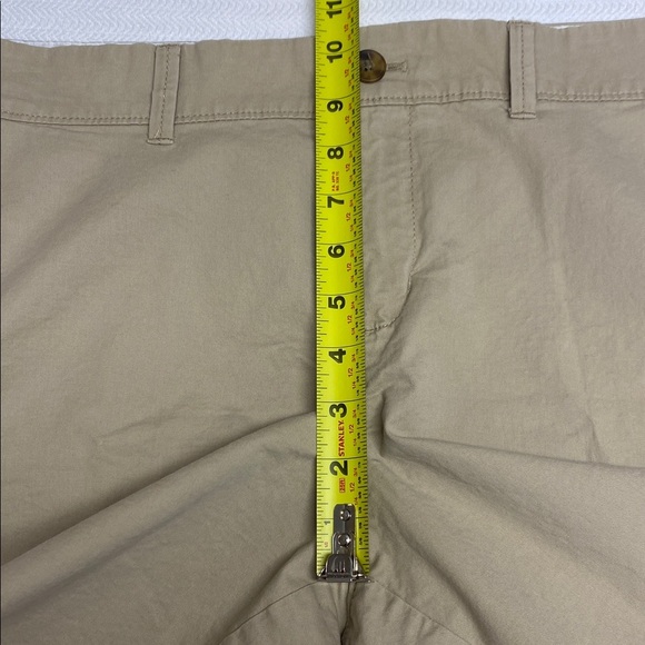 Old Navy Shorts Khaki High Rise Flat Front Side Pockets 7” Inseam Tan Size 14 - Picture 7 of 9